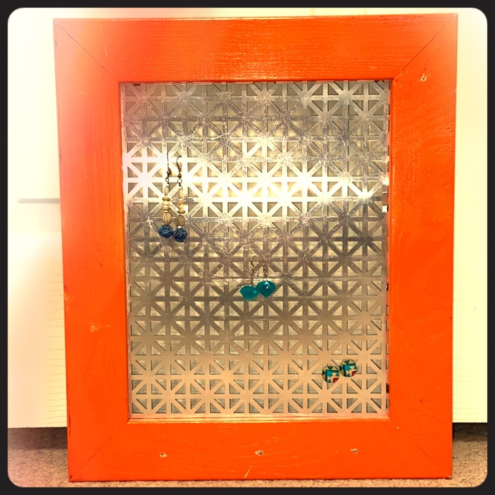 Earring holder